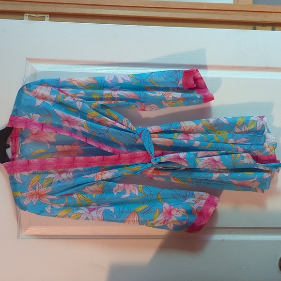 Summer Robe - Picture 1 of 8